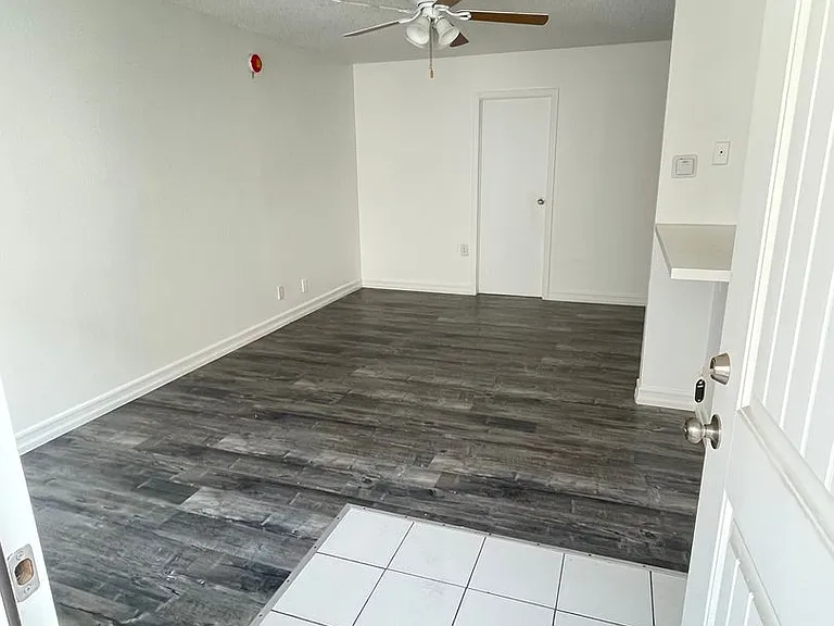 1316 S Catalina St — Photo 3