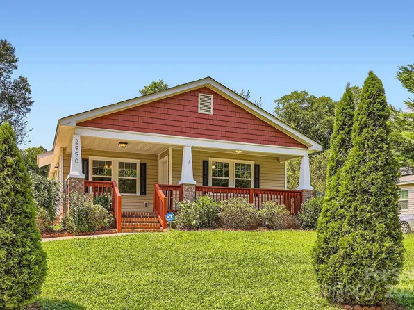 2950 Morning Dr, Charlotte, NC 28208