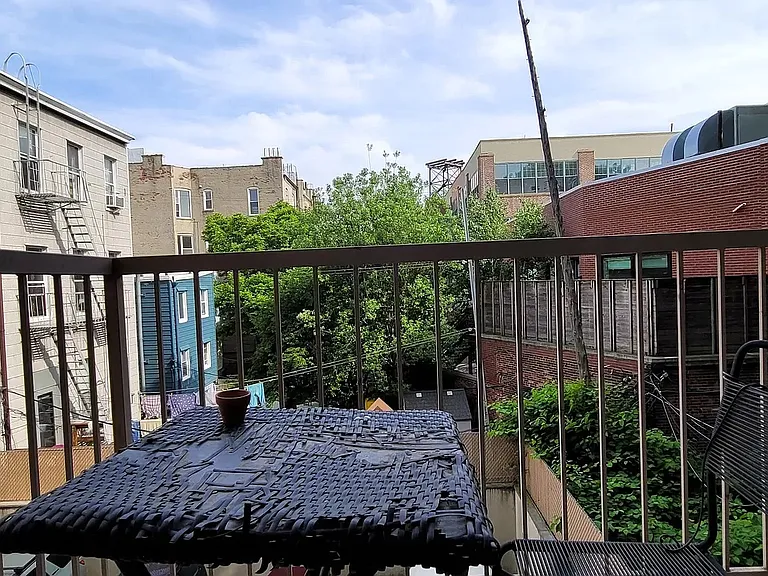 116 Huron St #6 — Photo 5
