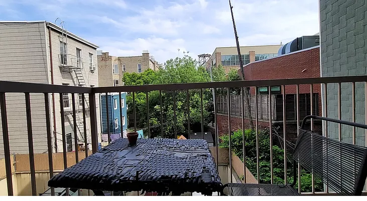 Rented by Michal Kuras, LREB | media 3