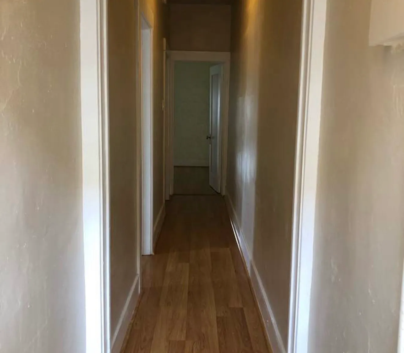1 bed, 970 sqft, $1,895 — Photo 4