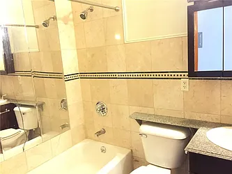 Rented by R New York