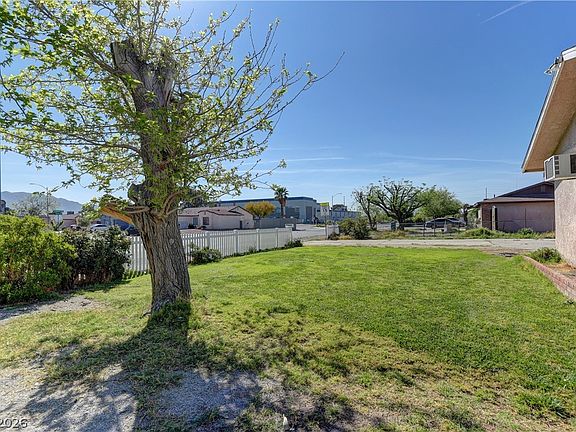 5th image of 2521 Lincoln Rd