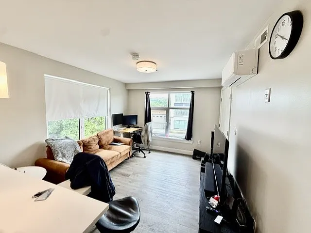 882 Massachusetts Ave #2E — Photo 11