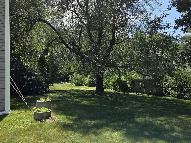 89 E Temple St #3 — Photo 8