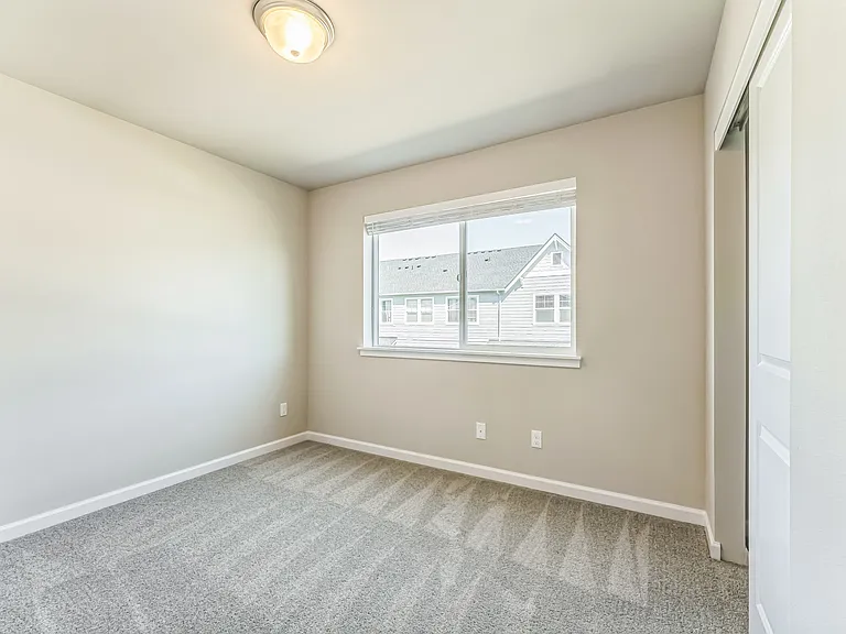 8457 SE Kinnaman St — Photo 20