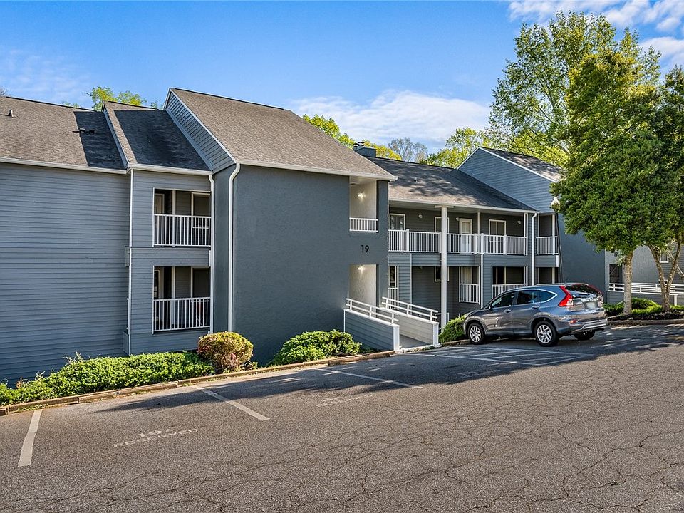 1st image of 1907 Northlake Dr