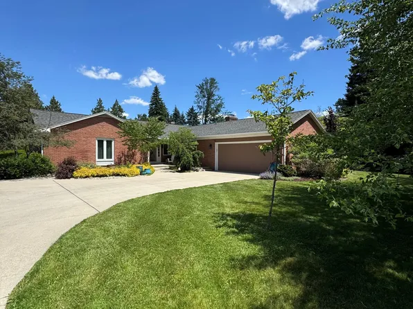 2908 Westchester Rd, Lansing, MI 48911