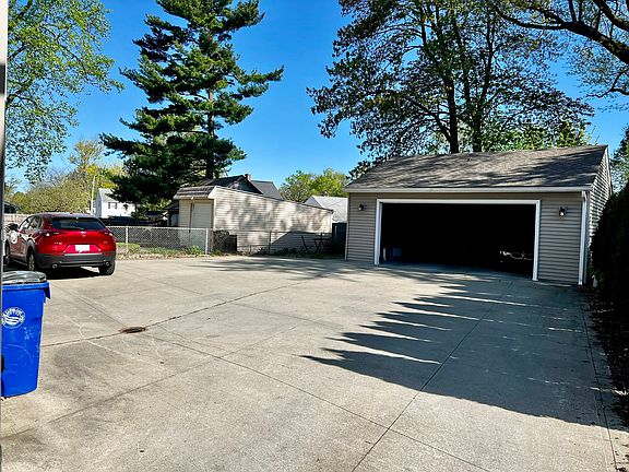 4th image of 15614 Munn Rd