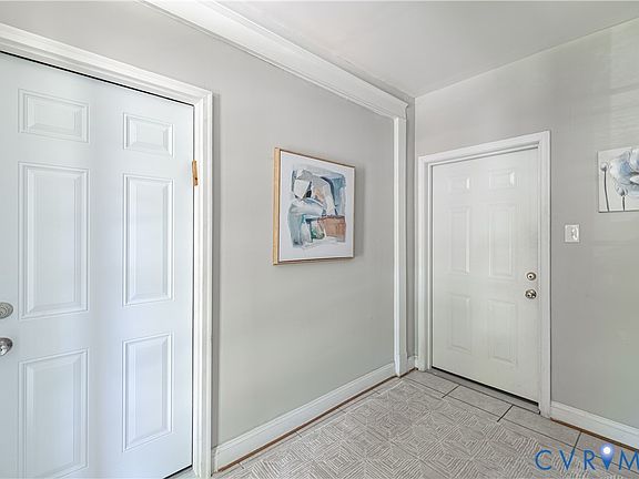 4th image of 3020 Edgewood Ave