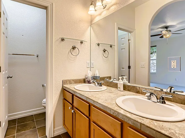 736 Martin Dr #1 — Photo 17