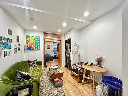 1st image of 308 E 6th St APT 15
