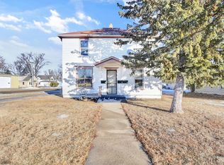 405 2nd St NE, Valley City, ND 58072