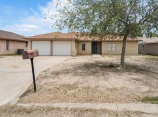 110 King Charles Pl, Del Rio, TX 78840