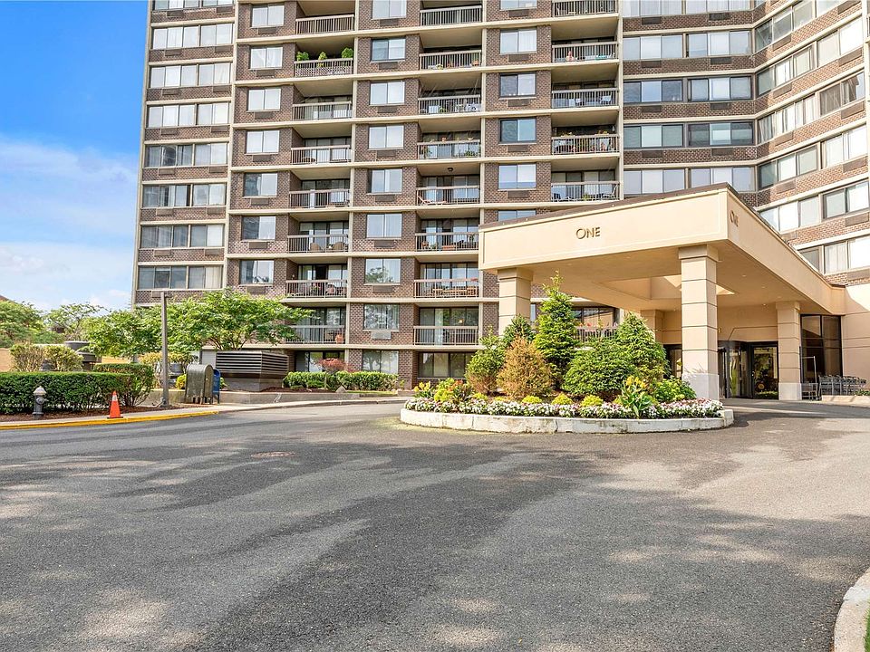 1st image of 1 Bay Club Dr APT 15K