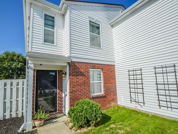 4th image of 7904 Caraway Ln