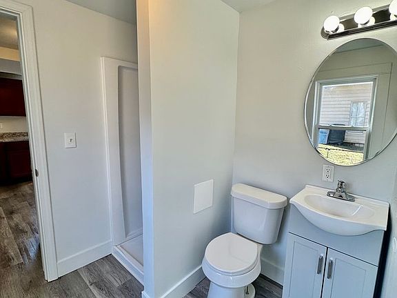 4th image of 211 Olive St APT 2