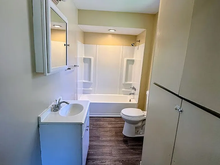 920 Clement St — Photo 10