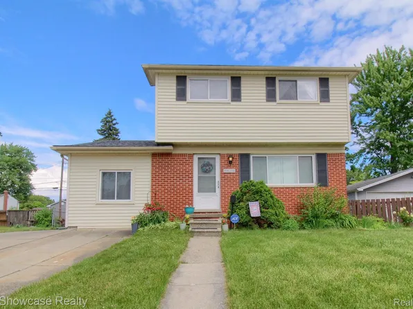5369 Williams St, Wayne, MI 48184