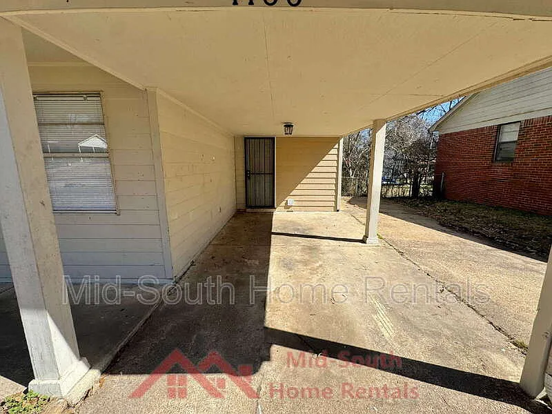 3 bed, 1.5 bath, 1147 sqft, $1,095 — Photo 4