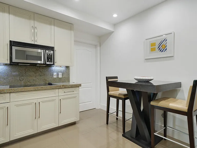 550 SE Mizner Blvd #B209 — Photo 19
