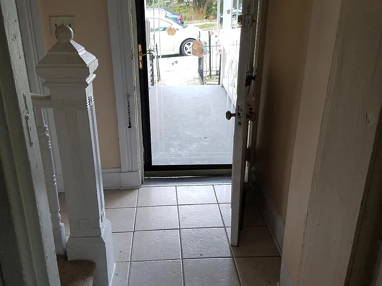 Front Entrance and Mud Room