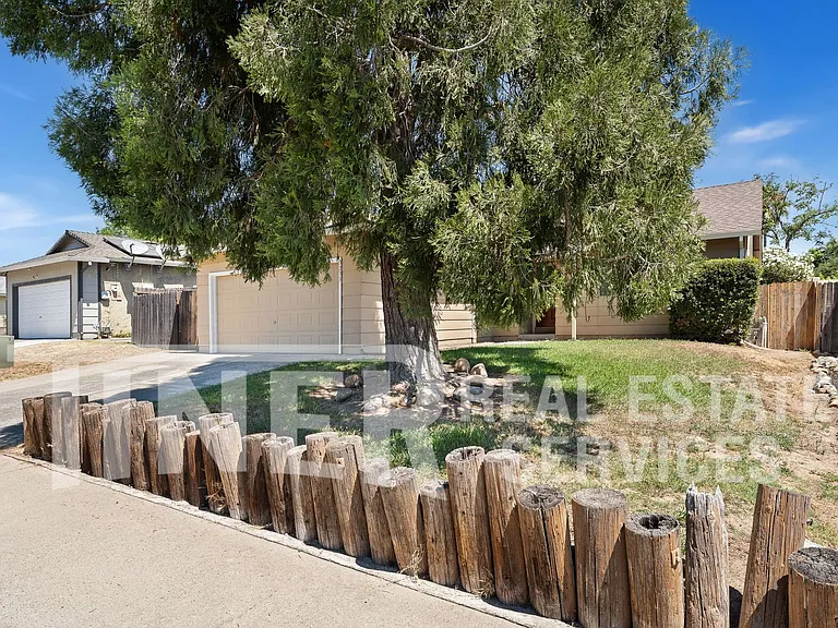 3233 Oriole Way — Photo 5