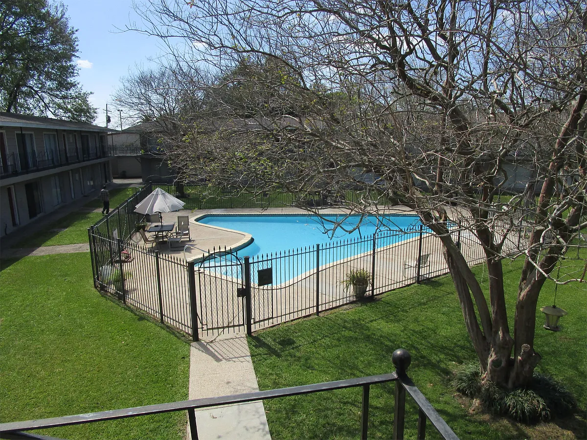 Pool - 508 Julius Ave #211