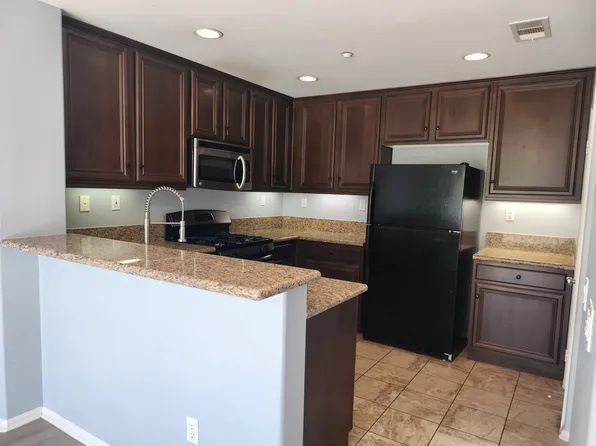 31160 Strawberry Tree Ln, Temecula, CA 92592