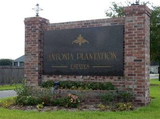 4442 Golden Ridge Dr, Port Allen, LA 70767