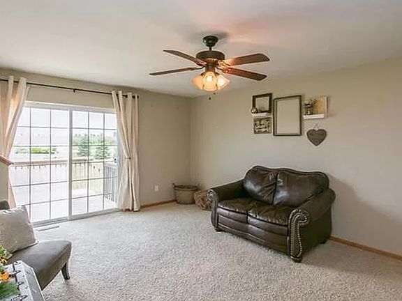 5th image of 135 War Admiral Ln