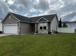 7356 Blake Dr, Bay City, MI 48706