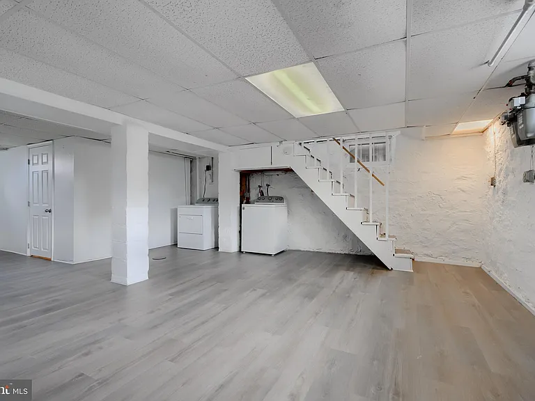 2906 Clearview Ave — Photo 15