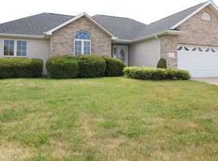 125 Heatherview Dr, East Peoria, IL