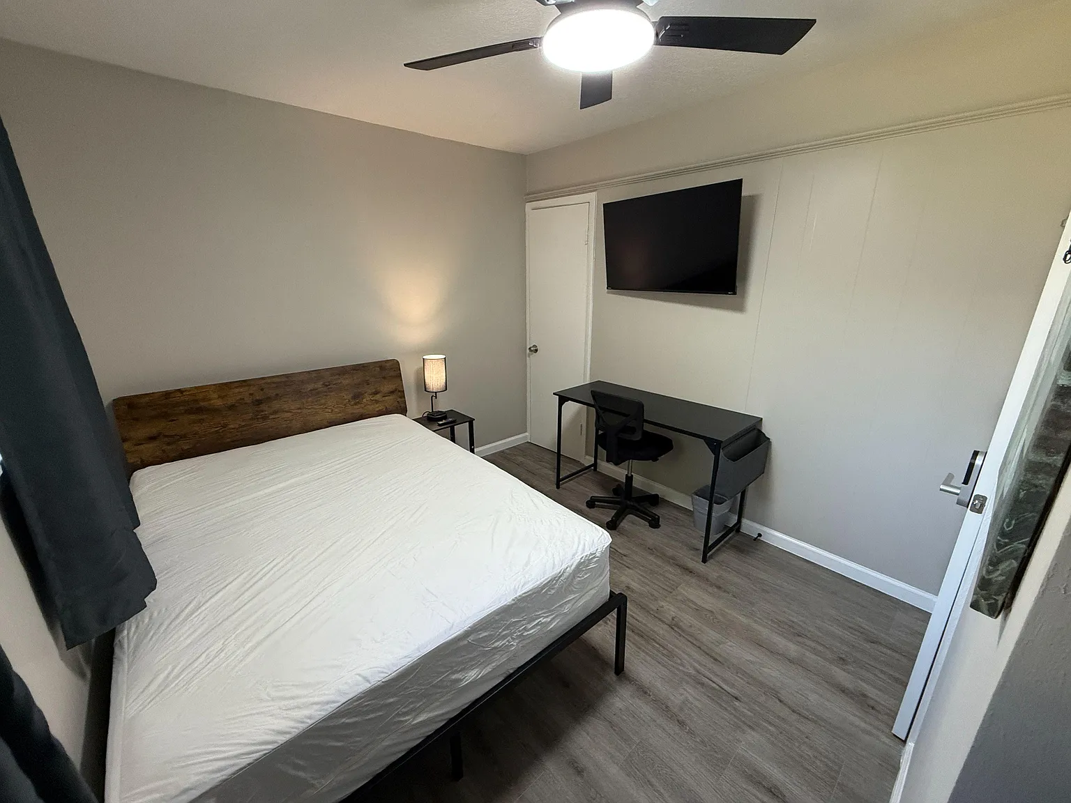 4 bed, 4.0 bath, 1880 sqft, $862 — Photo 4