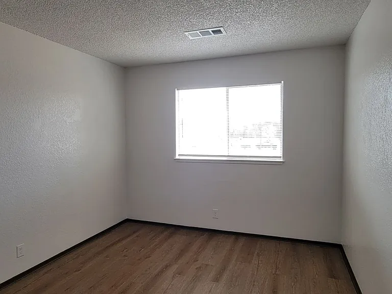 1477 Mishka Ct — Photo 7