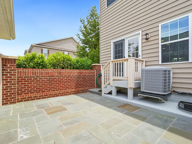 22764 Autumn Breeze Ave — Photo 18