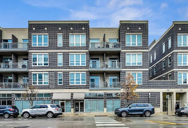 Madison & Throop — Photo 15