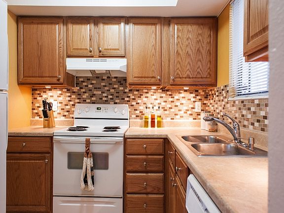 5th image of 830 E 3990 S APT C