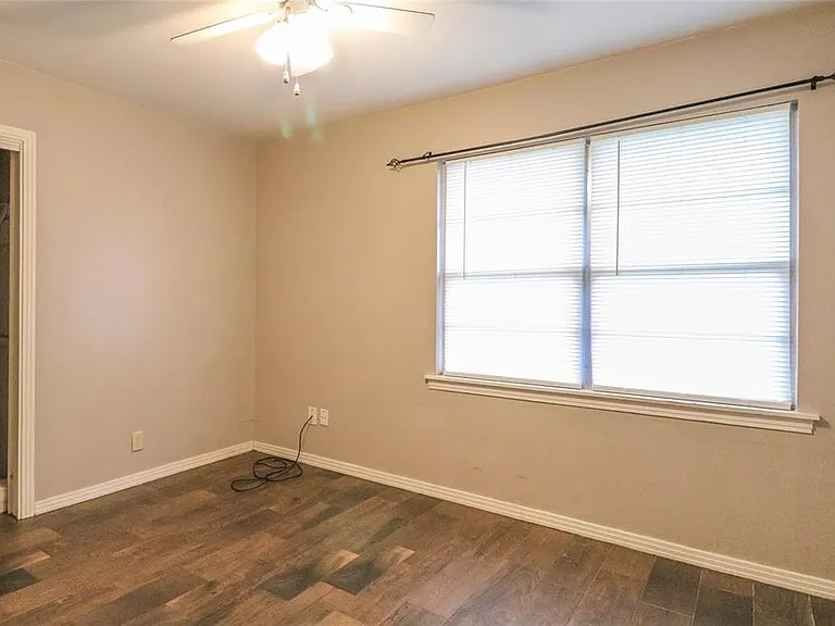 760 Parson Dr — Photo 7