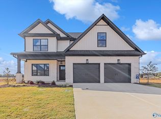 16959 Whispering Pnes, Athens, AL 35611