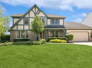 1593 Surridge Ct, Mundelein, IL 60060