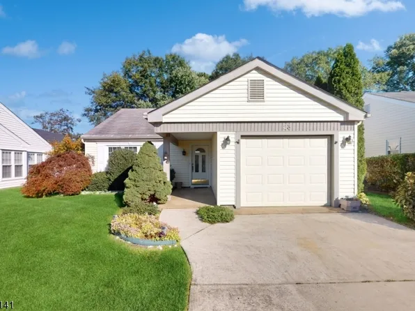 23 Finchley Ct, Southampton Twp., NJ 08088