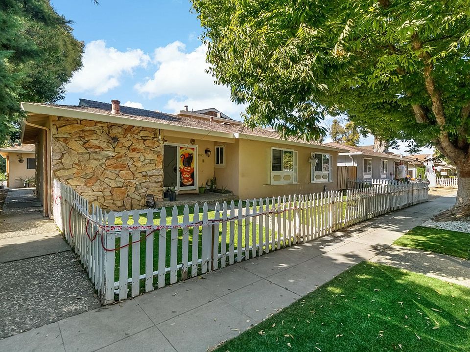 1st image of 1353 Lexington Dr #3