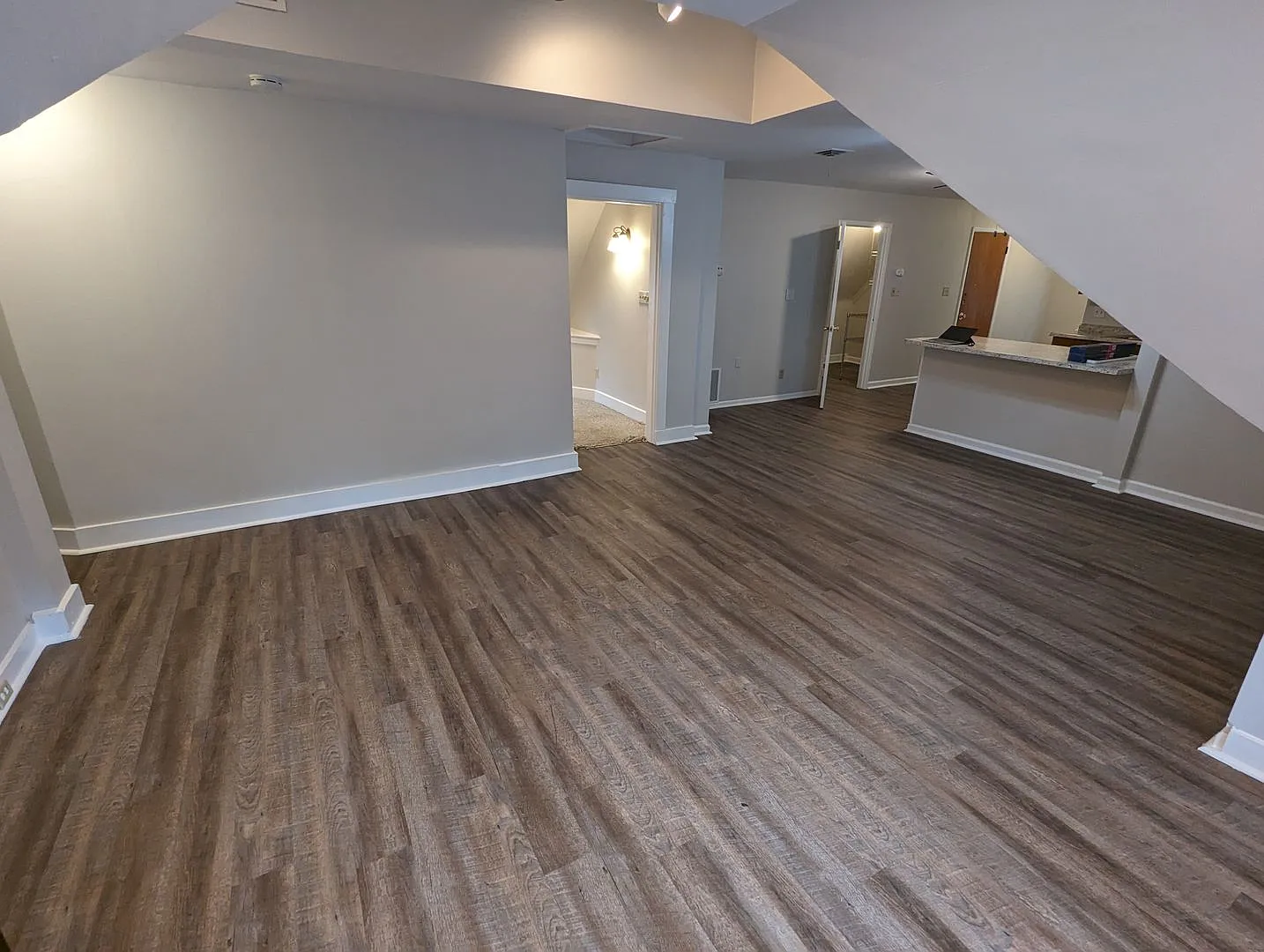 2153 Slane Ave — Photo 4