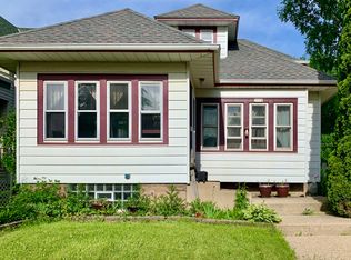 1976 S 69th St, West Allis, WI 53219