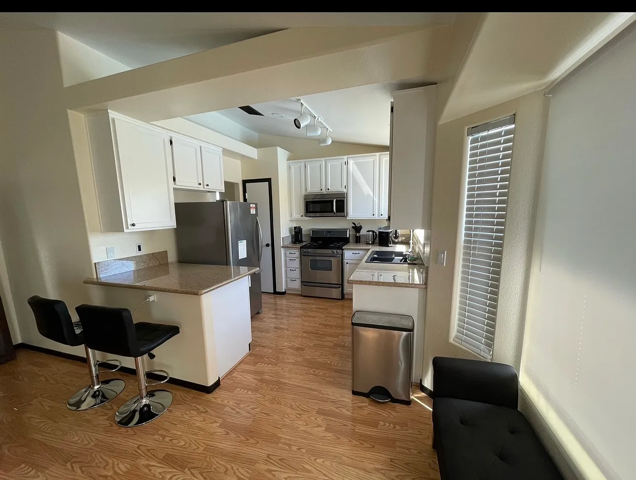 Mineola Way, North Las Vegas — Photo 4