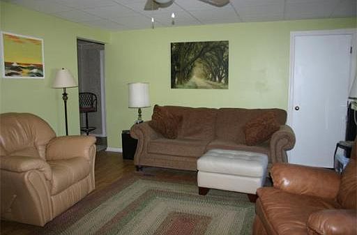 2nd image of 10 Myles Standish Dr Unit 6
