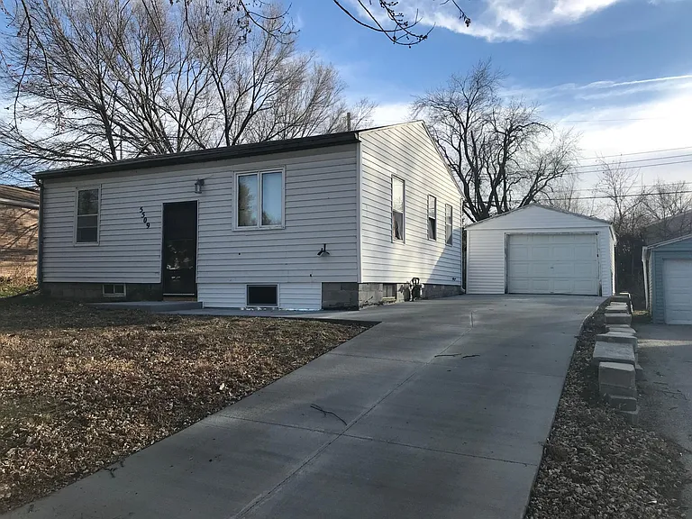 5509 N St — Photo 9