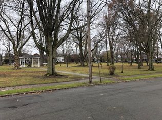 1030 W 23rd St, Erie, PA 16502